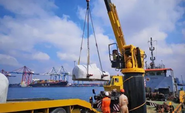 Two huge carnival masks added to artificial reef in Limassol