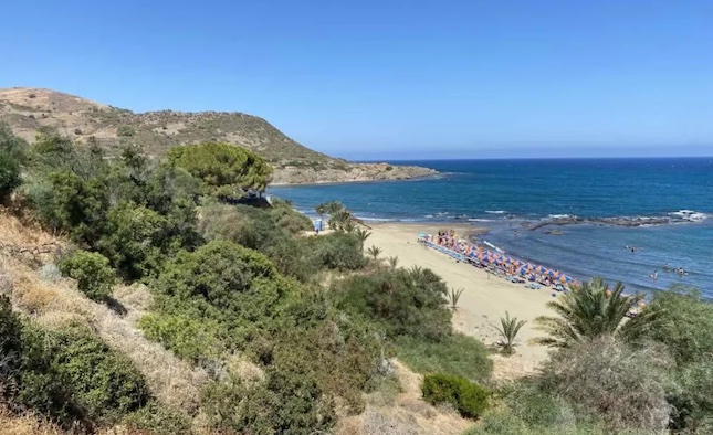 Kato Pyrgos residents pleased with tourism flow