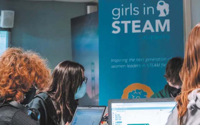 Programme for teen girls interested in STEAM